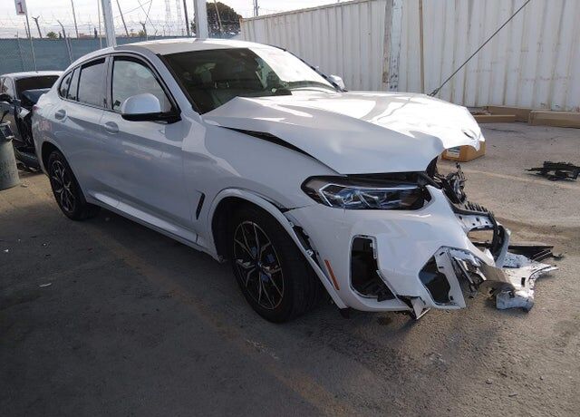2022 BMW X4