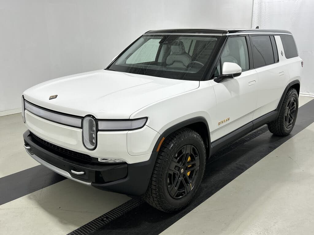 2023 RIVIAN R1S