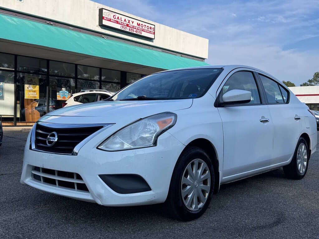 2015 NISSAN Versa