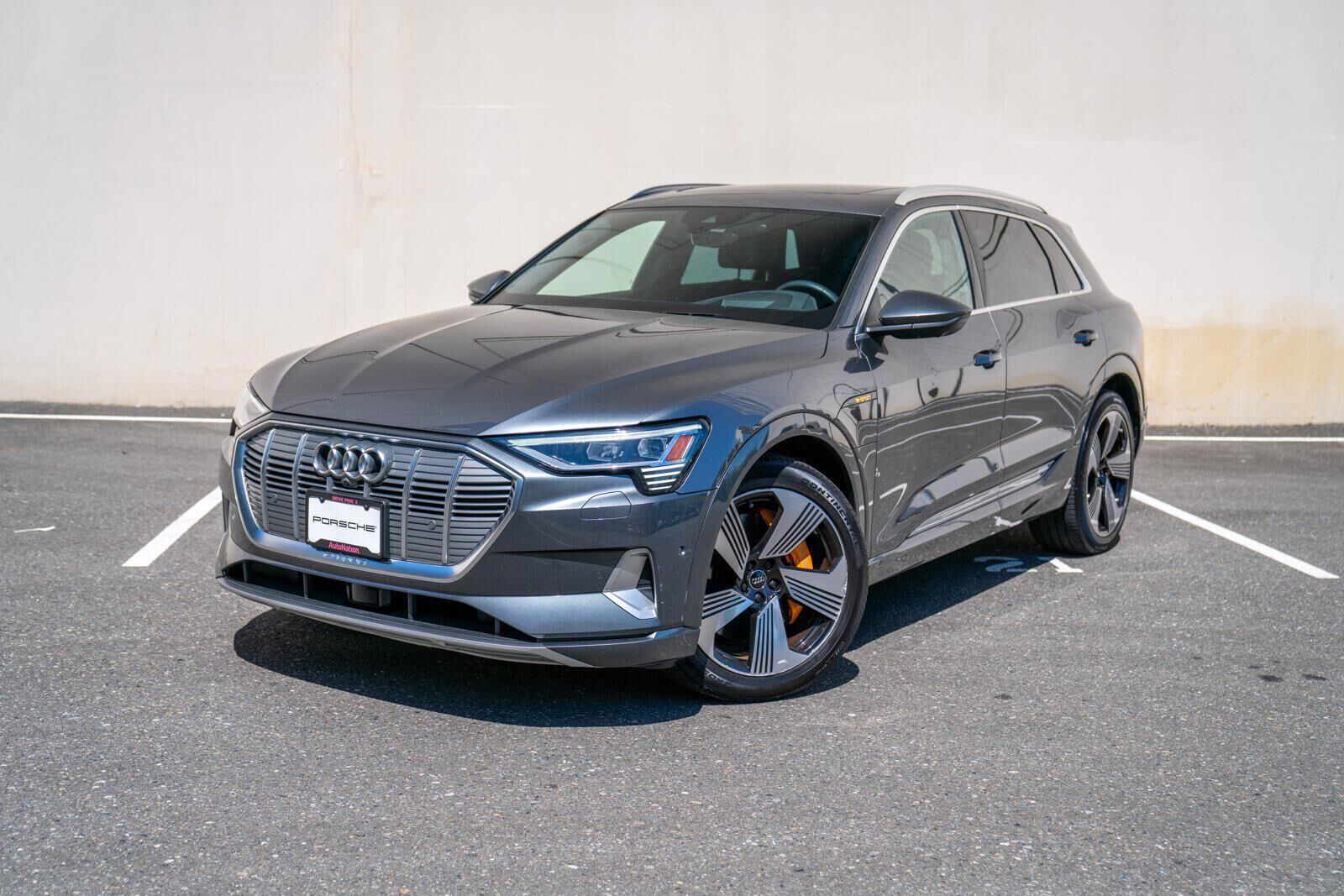 2019 AUDI e-tron