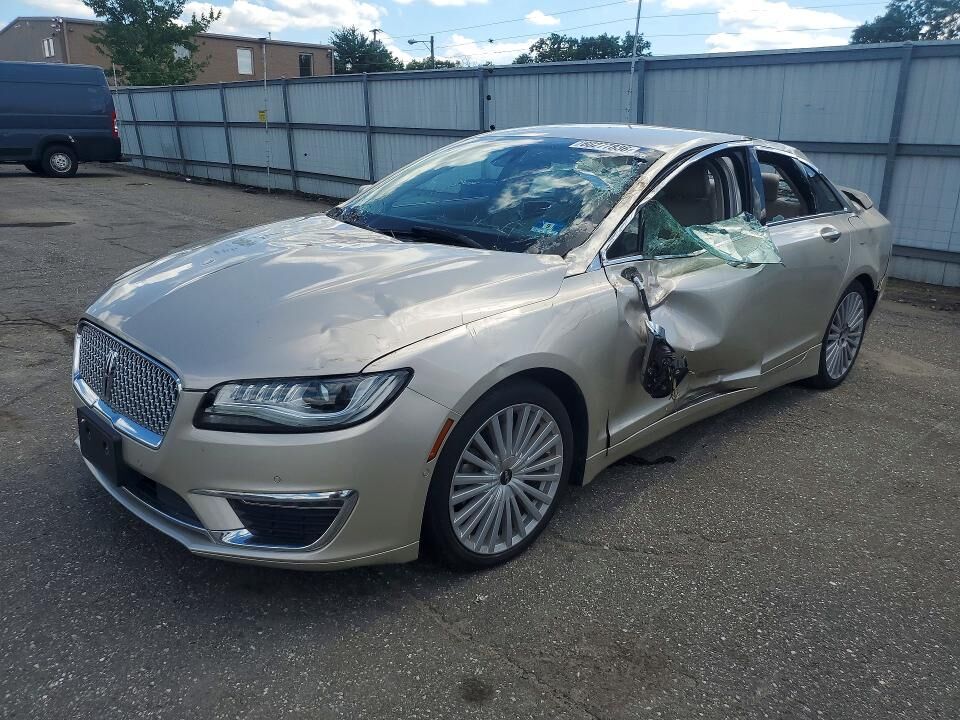 2017 LINCOLN MKZ