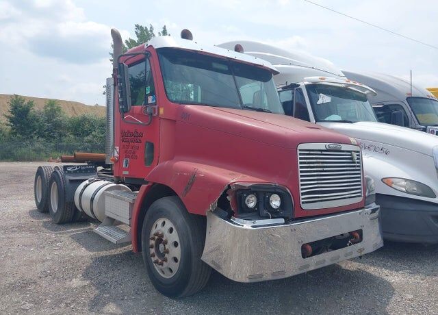 2002 FREIGHTLINER CST112