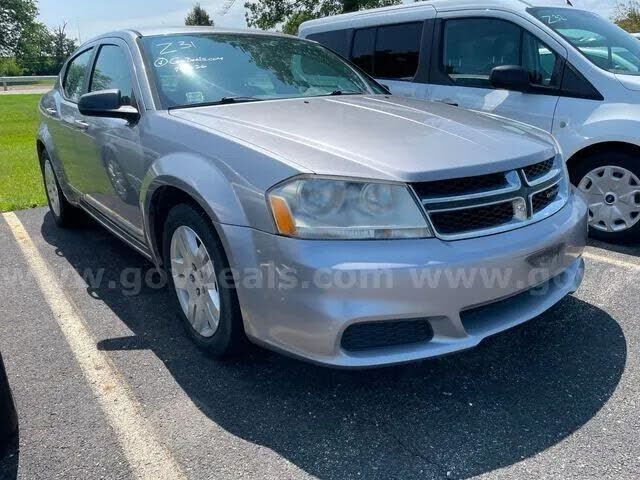 2013 DODGE Avenger