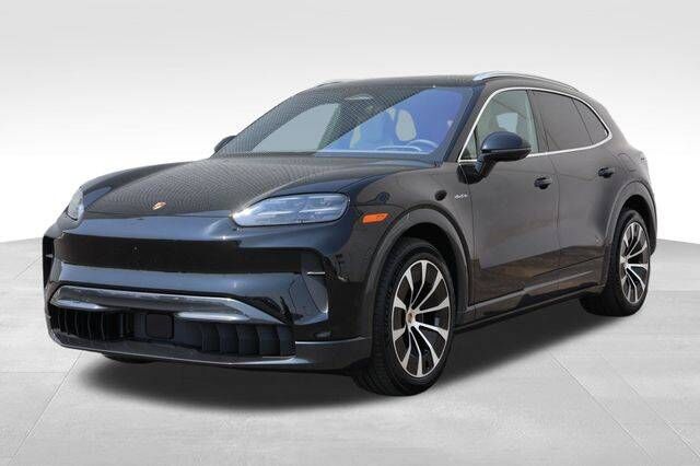 2026 PORSCHE Cayenne
