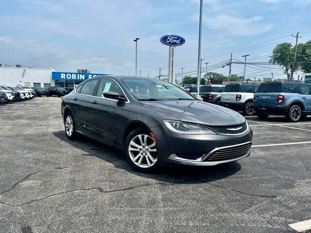 2016 CHRYSLER 200
