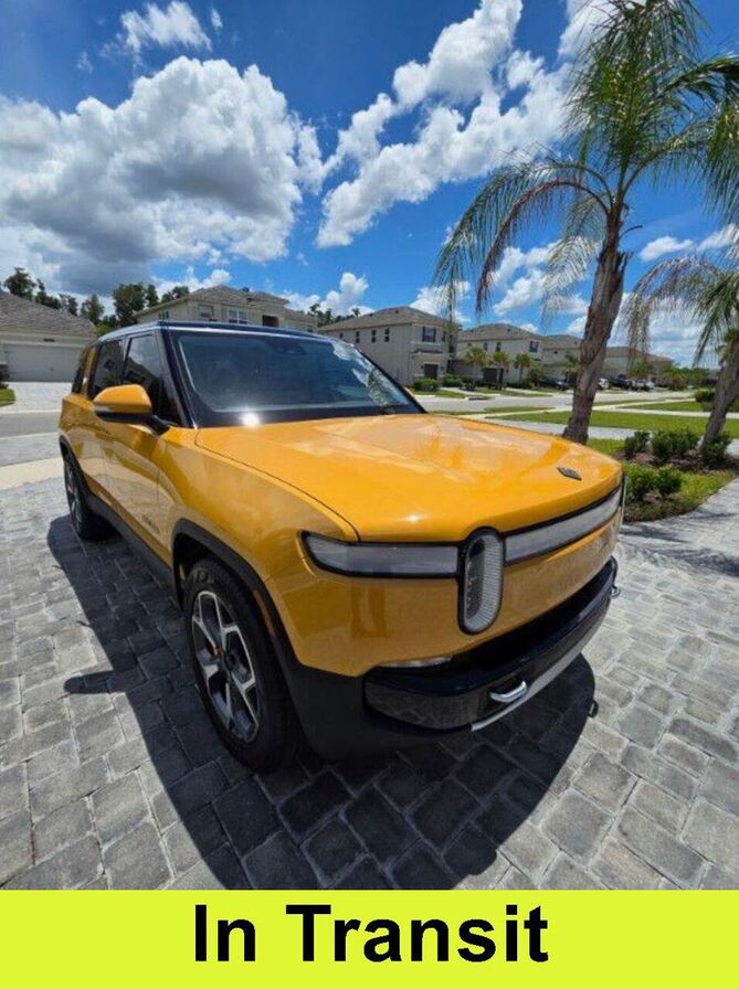 2023 RIVIAN R1S