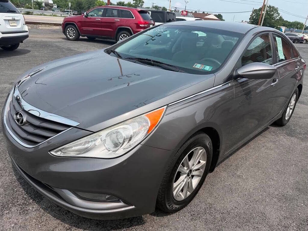 2013 HYUNDAI Sonata
