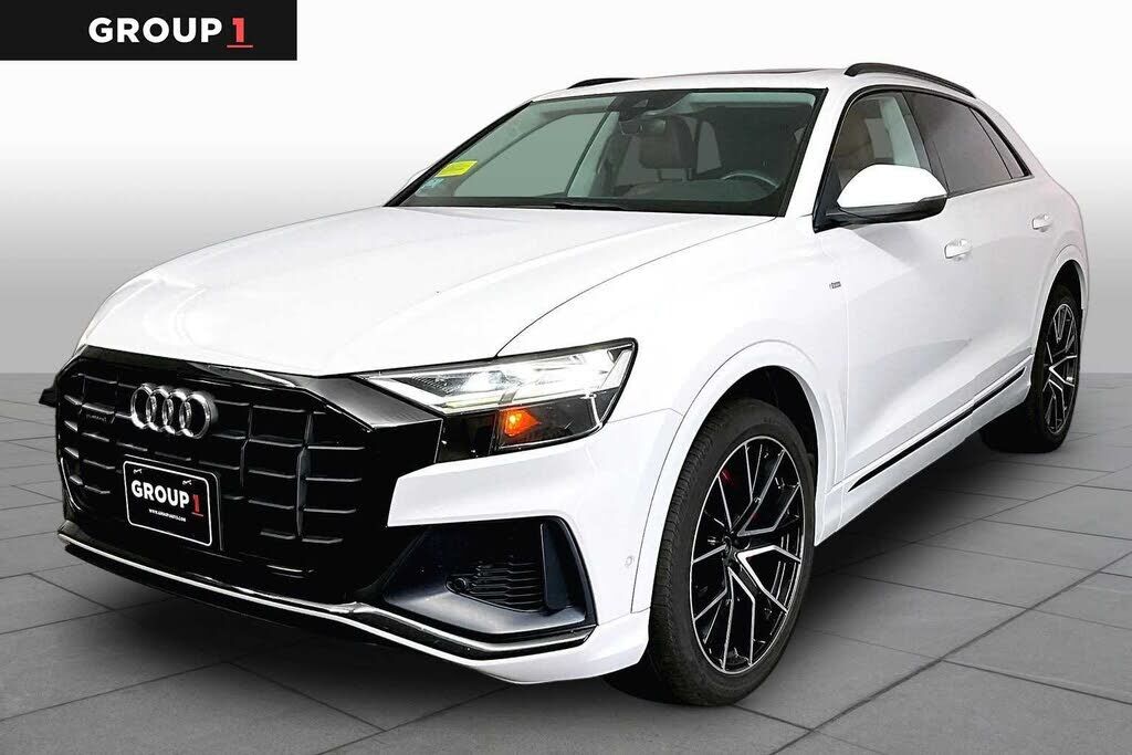 2021 AUDI Q8