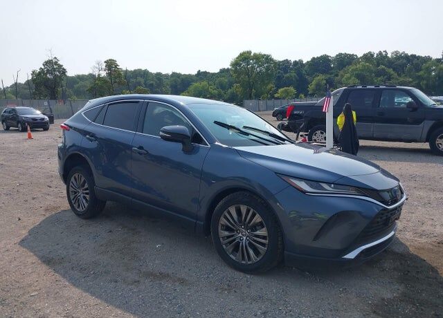 2023 TOYOTA Venza