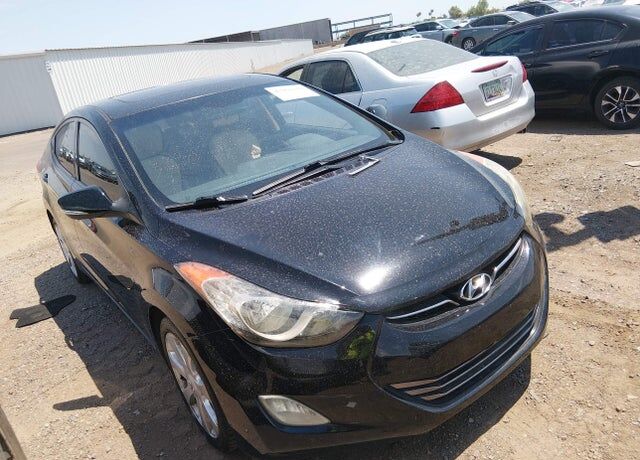 2012 HYUNDAI Elantra