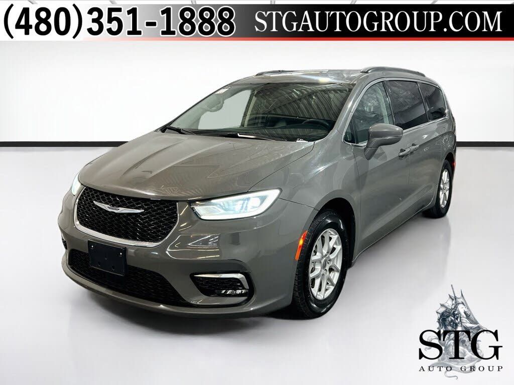 2022 CHRYSLER Pacifica