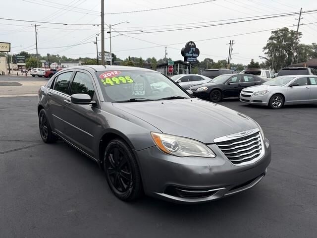 2012 CHRYSLER 200