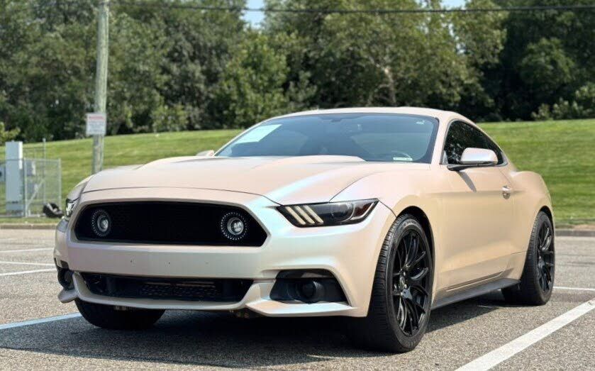 2017 FORD Mustang