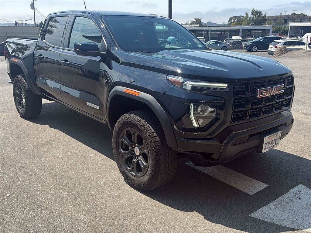 2023 GMC Canyon