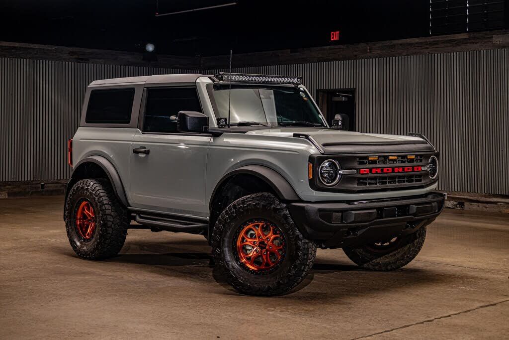 2023 FORD Bronco