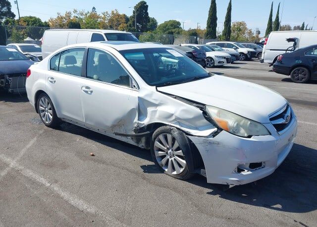 2012 SUBARU Legacy