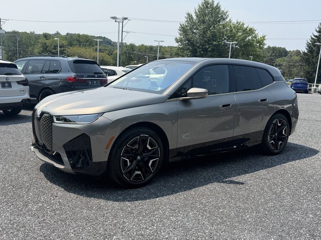 2023 BMW ix