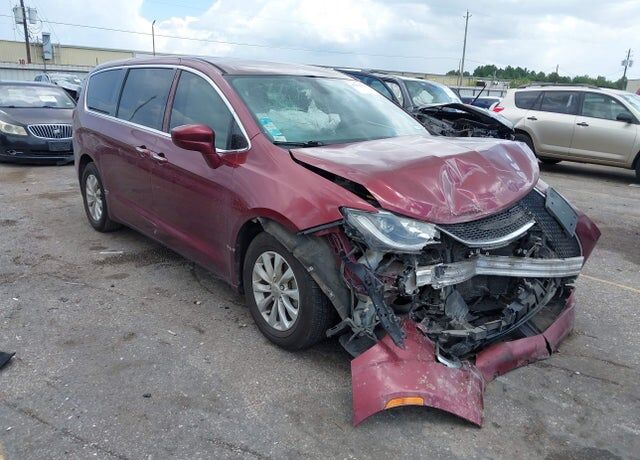 2019 CHRYSLER Pacifica