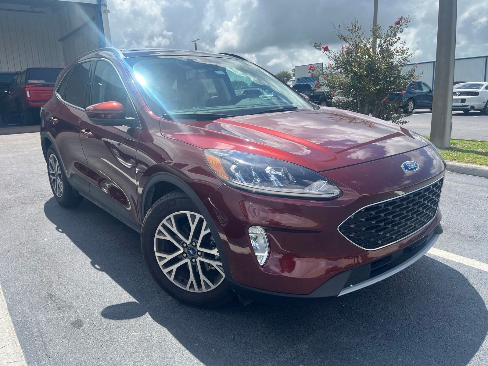 2021 FORD Escape