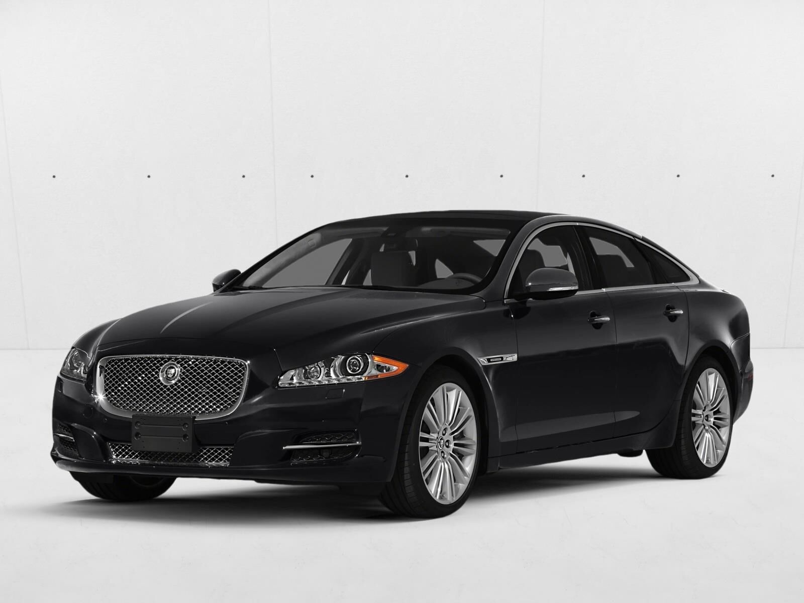 2015 JAGUAR XJ