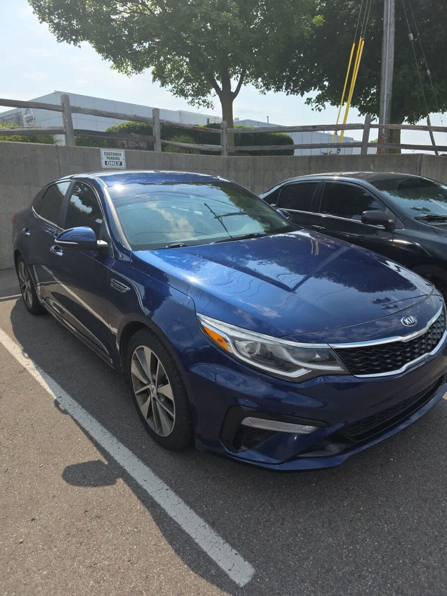 2019 KIA Optima