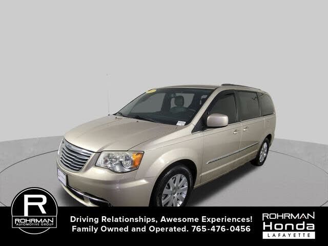 2013 CHRYSLER Town and Country