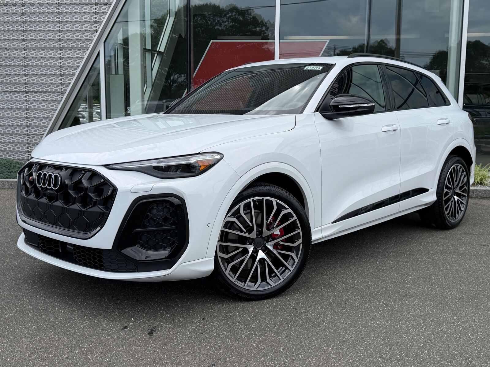 2026 AUDI SQ5