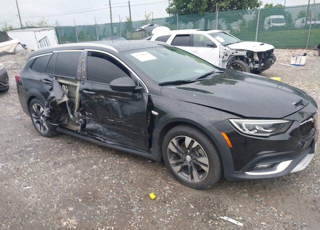 2018 BUICK Regal TourX
