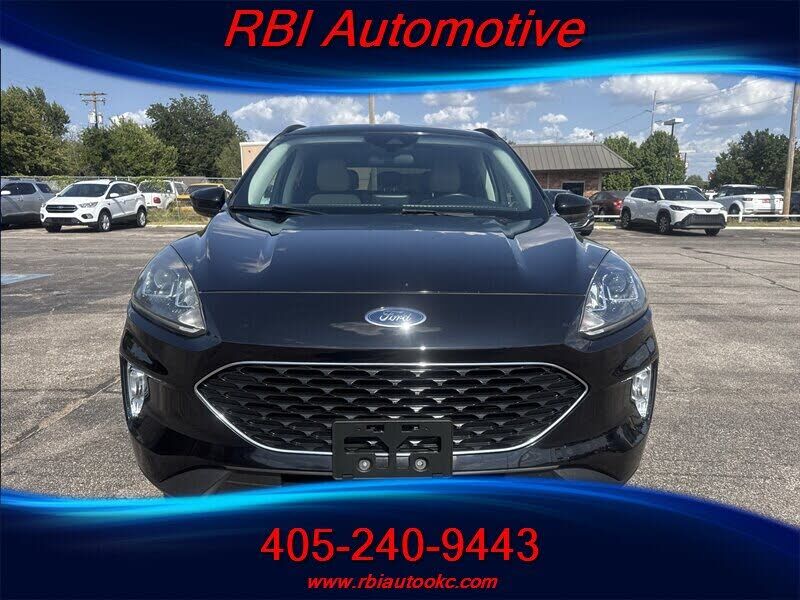 2021 FORD Escape