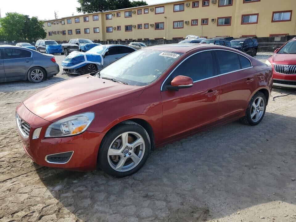 2013 VOLVO S60