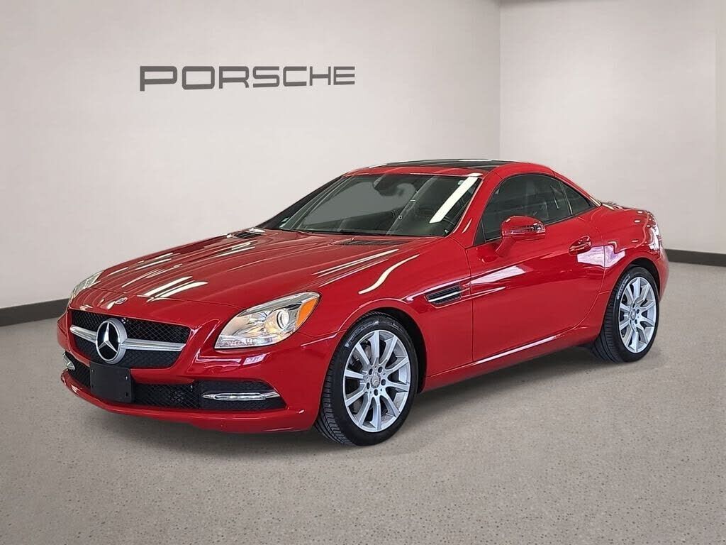 2016 MERCEDES-BENZ SLK-Class