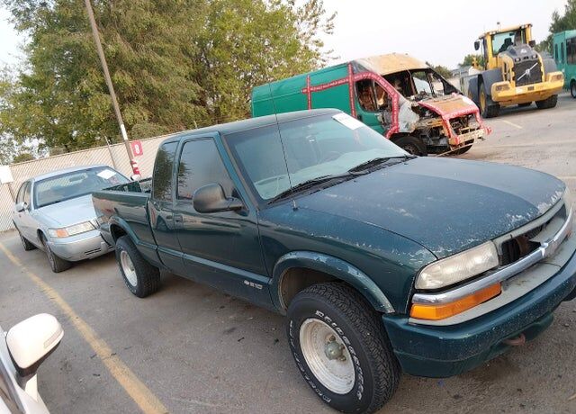 1998 CHEVROLET S-10 Pickup