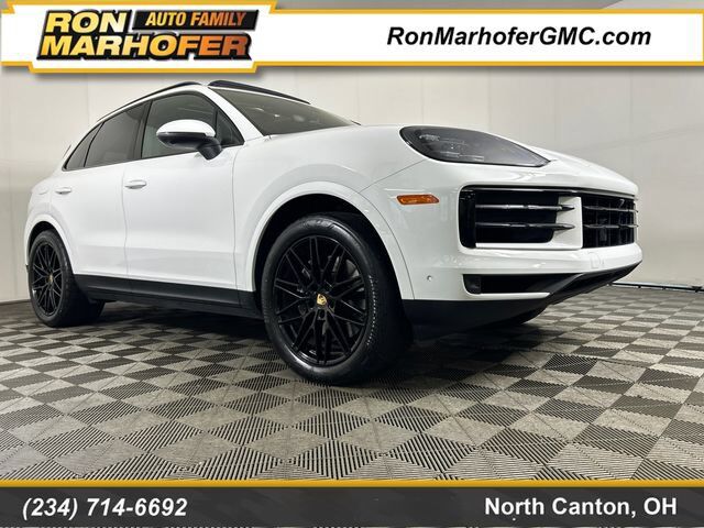 2024 PORSCHE Cayenne