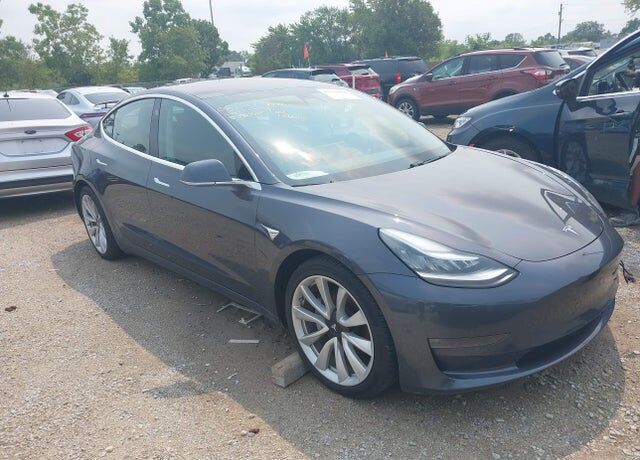 2018 TESLA Model 3