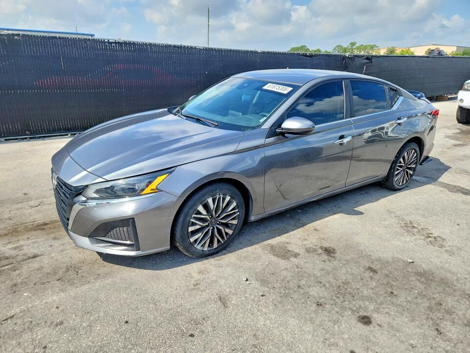 2023 NISSAN Altima