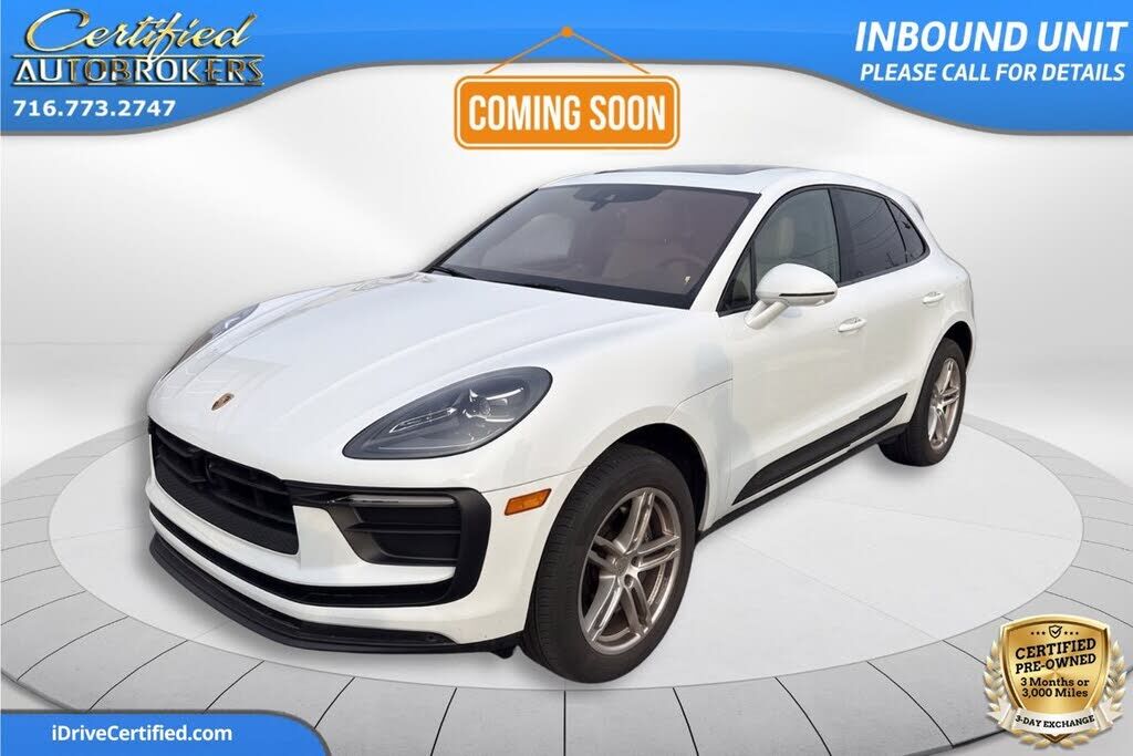 2024 PORSCHE Macan