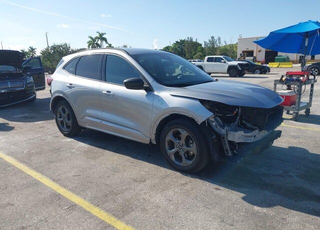 2024 FORD Escape