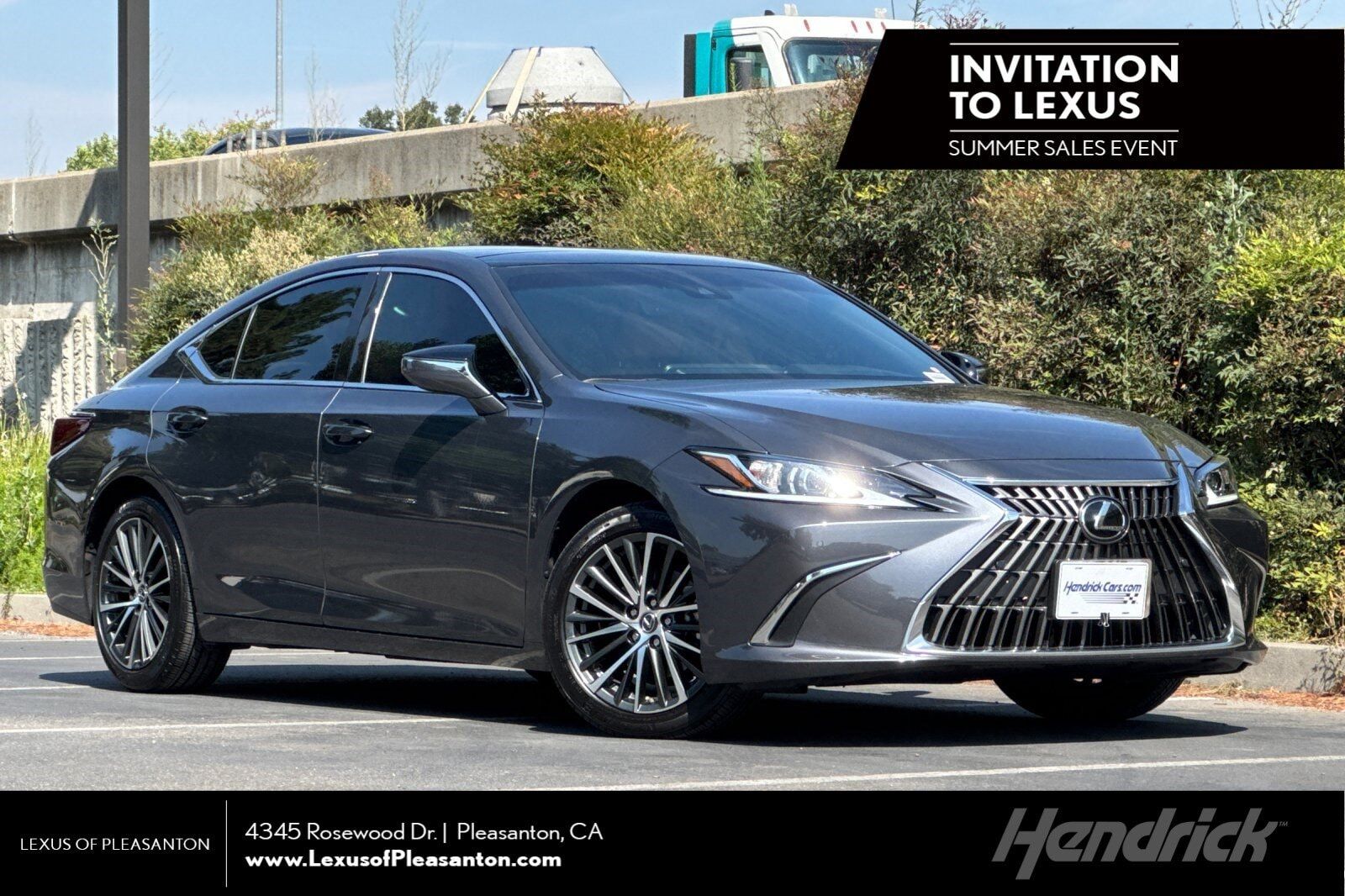 2025 LEXUS ES