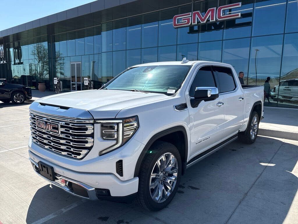 2024 GMC Sierra