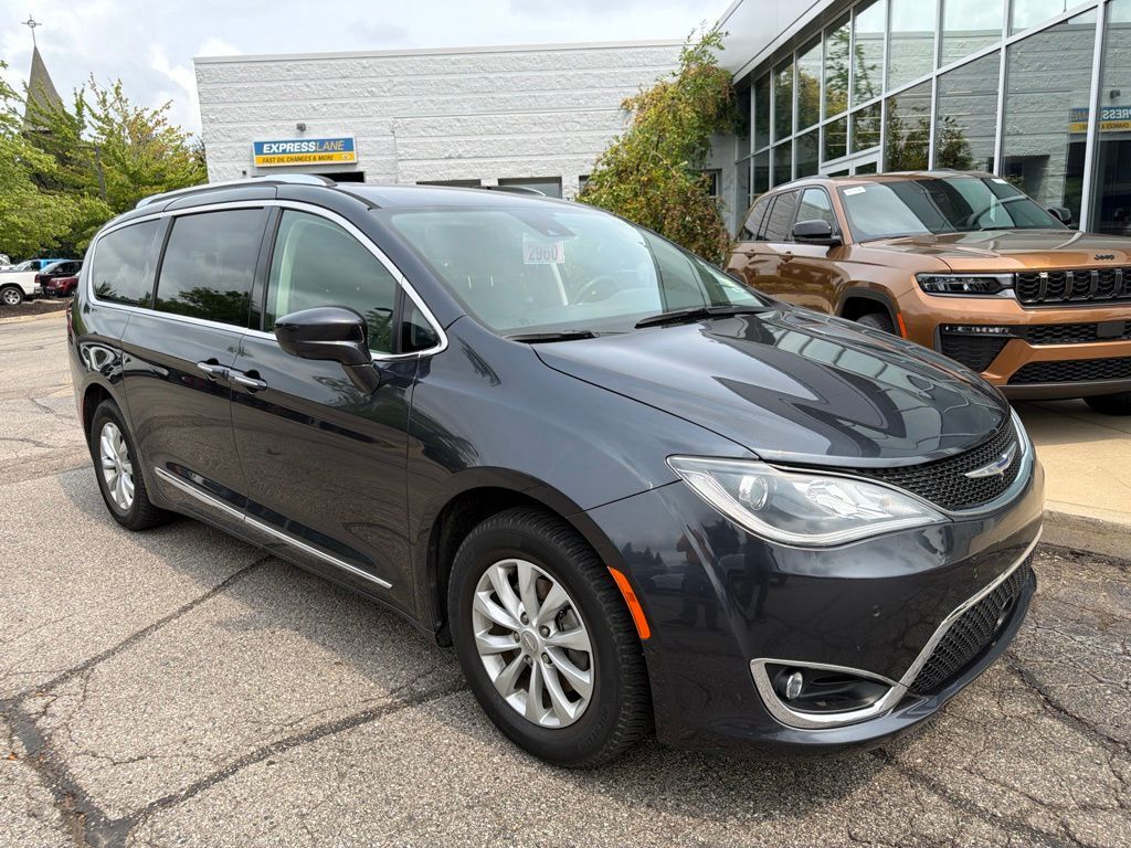 2019 CHRYSLER Pacifica