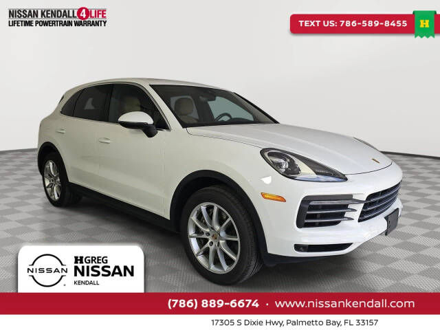 2023 PORSCHE Cayenne