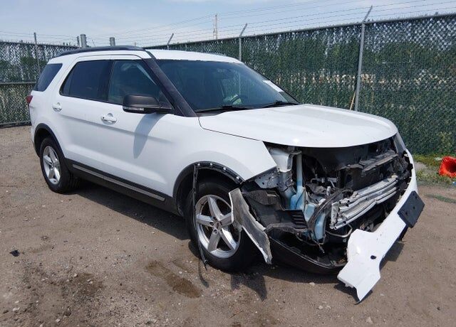 2019 FORD Explorer