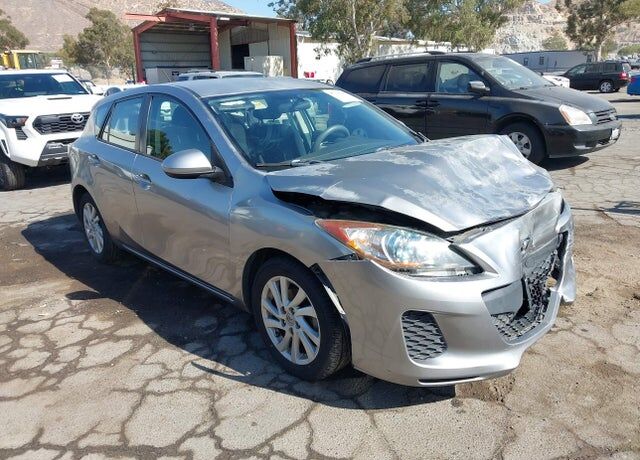 2012 MAZDA Mazda3