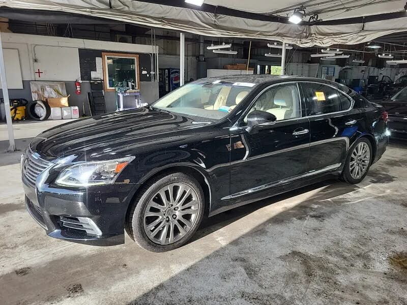 2013 LEXUS LS