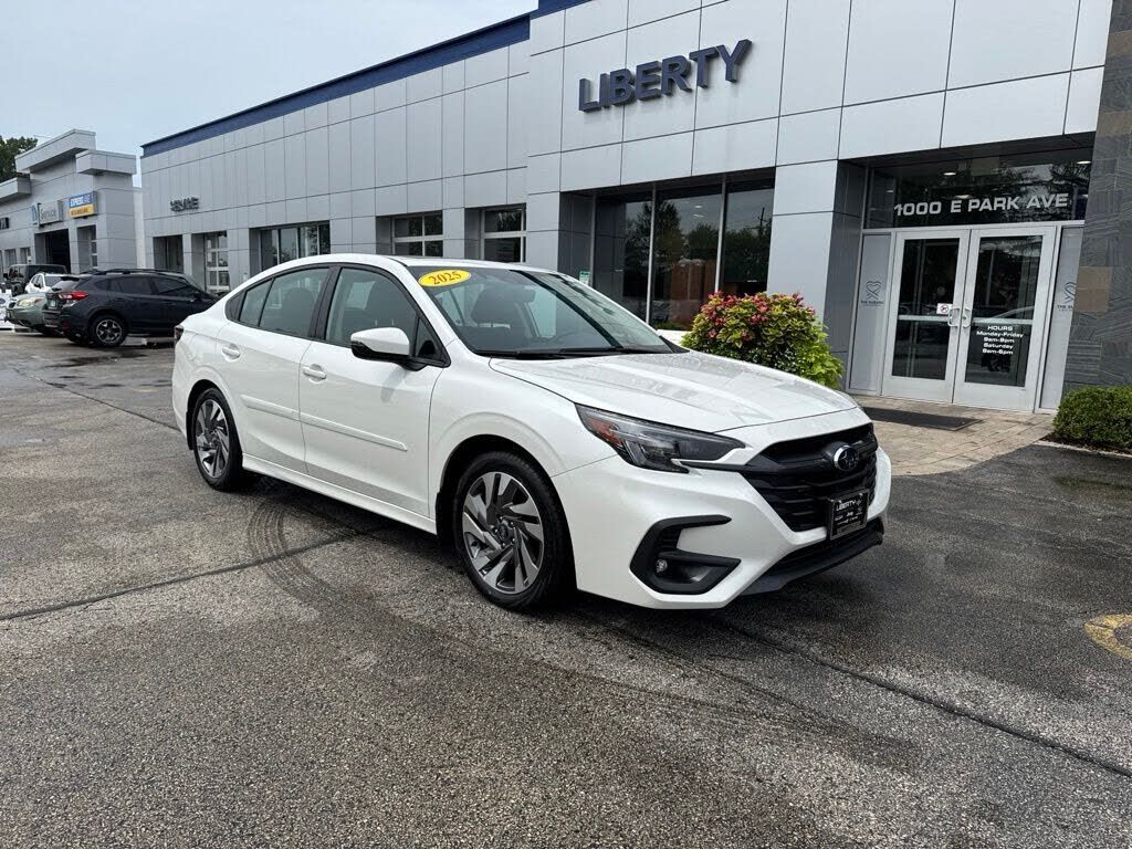2025 SUBARU Legacy