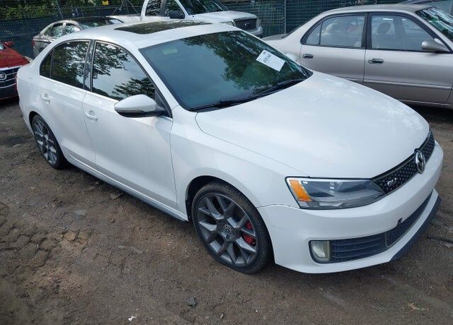 2012 VOLKSWAGEN Jetta