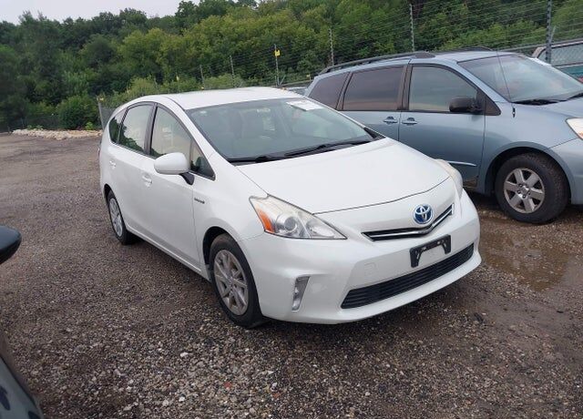 2014 TOYOTA Prius