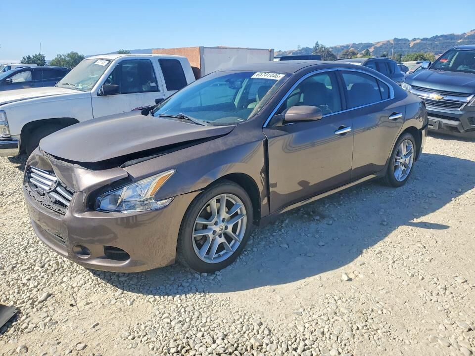 2013 NISSAN Maxima