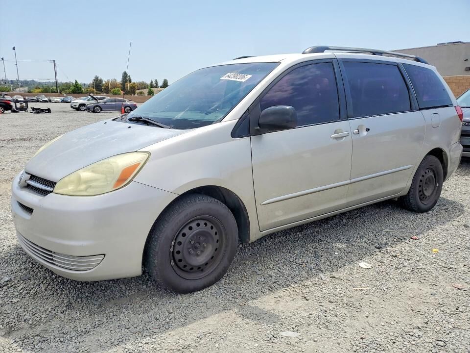 2004 TOYOTA Sienna
