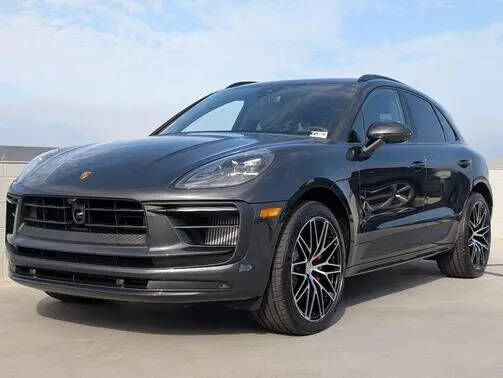 2026 PORSCHE Macan